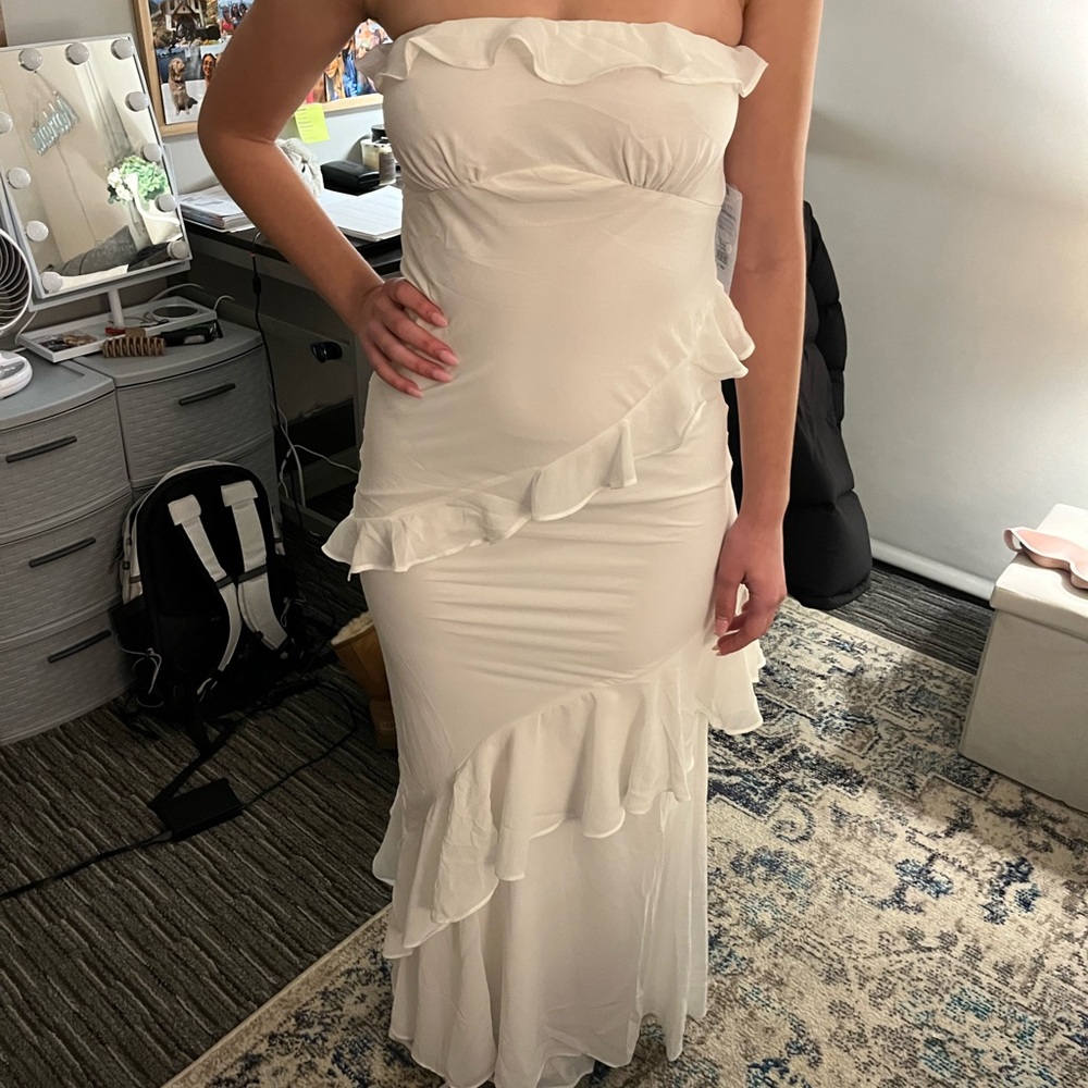 Elegant White Ruffle Dress